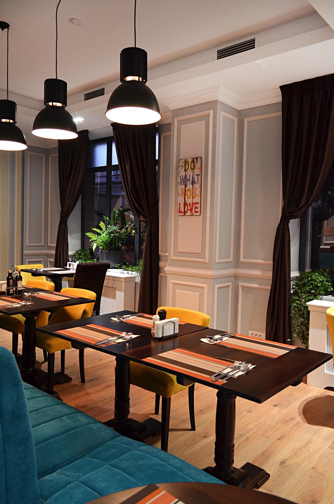 Design interior restaurant La Samuelle
