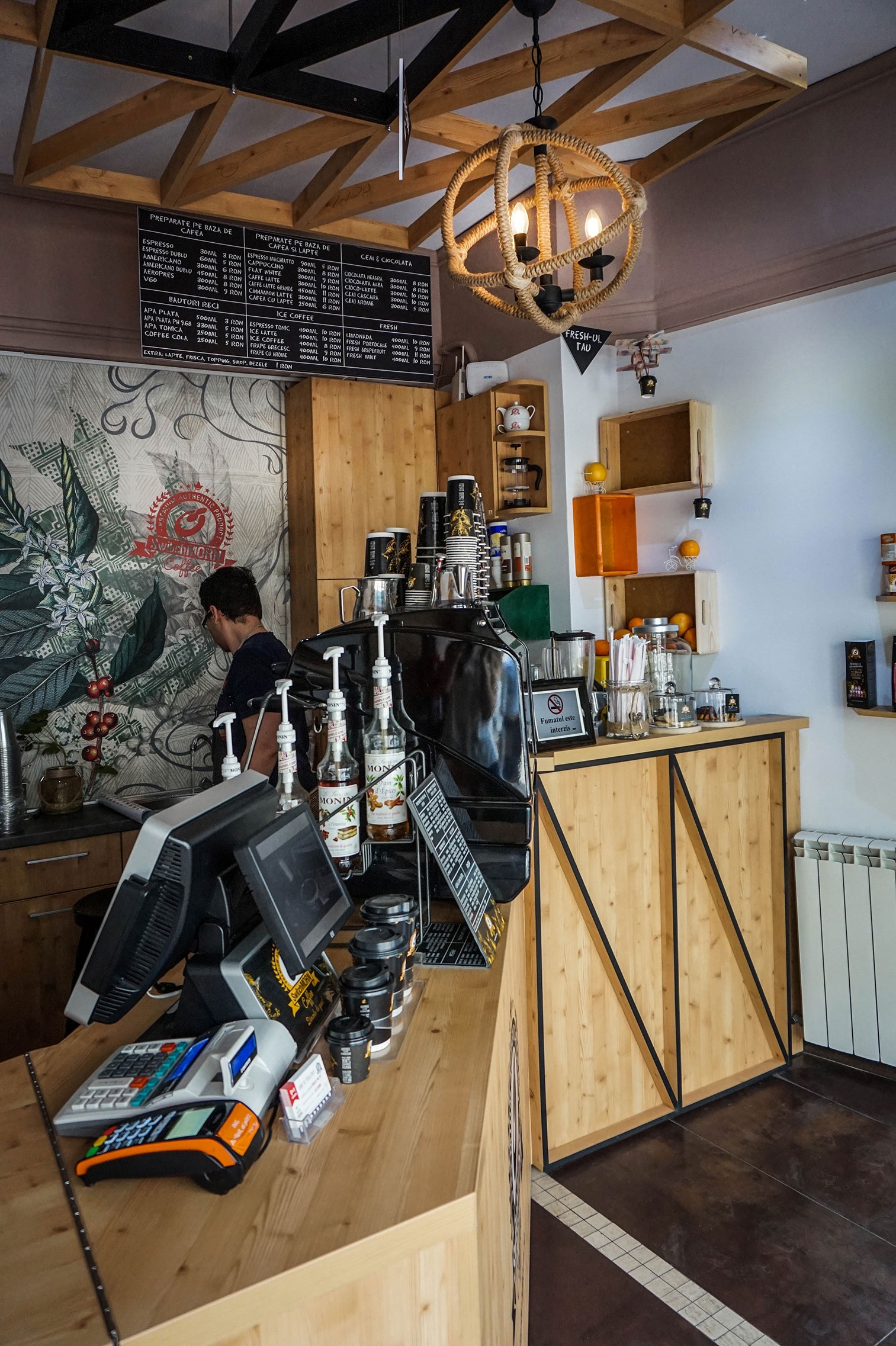 design interior Coffee Shop SwitchMorn