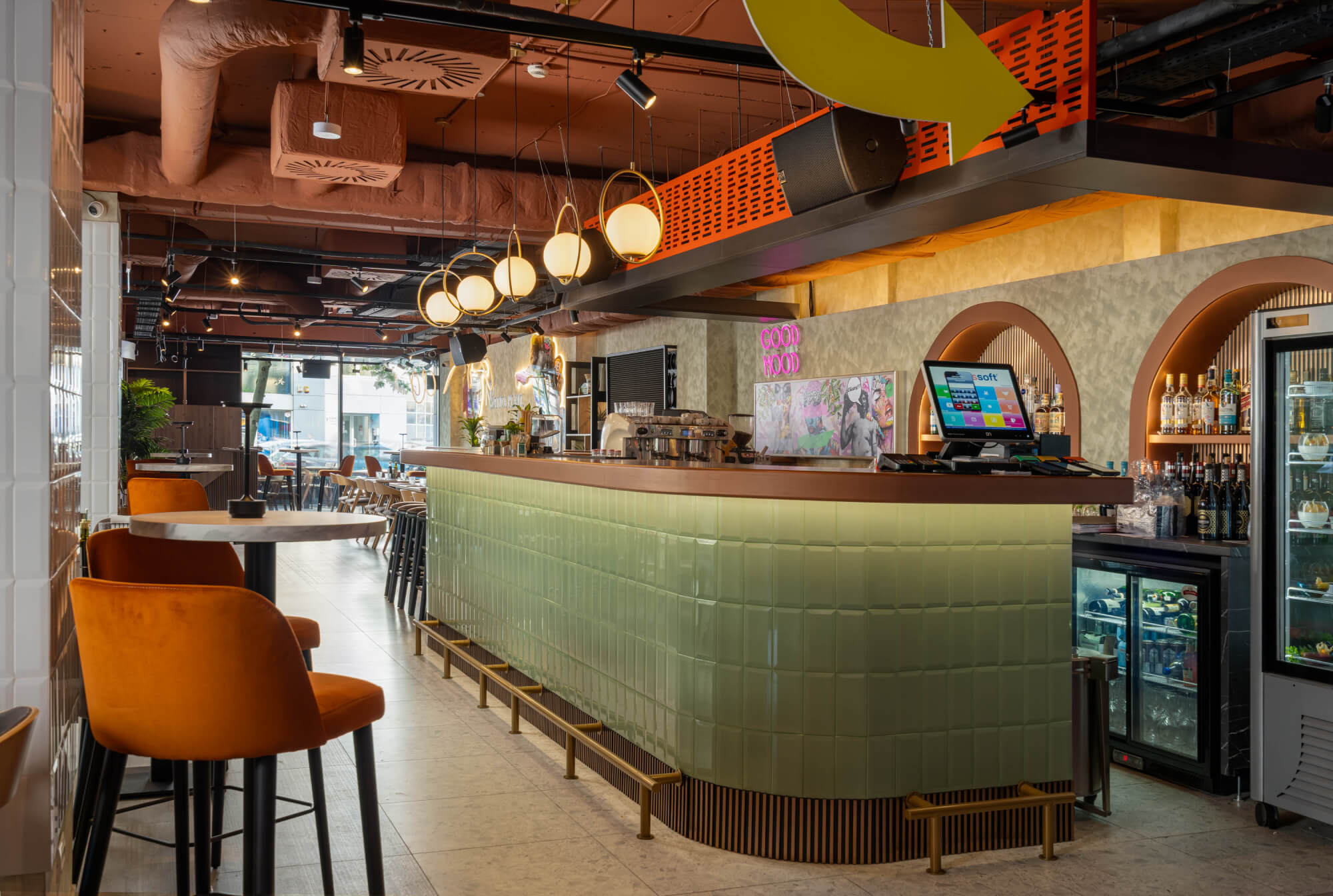 Nuova Plate Design Interior Industrial Cu Lemn