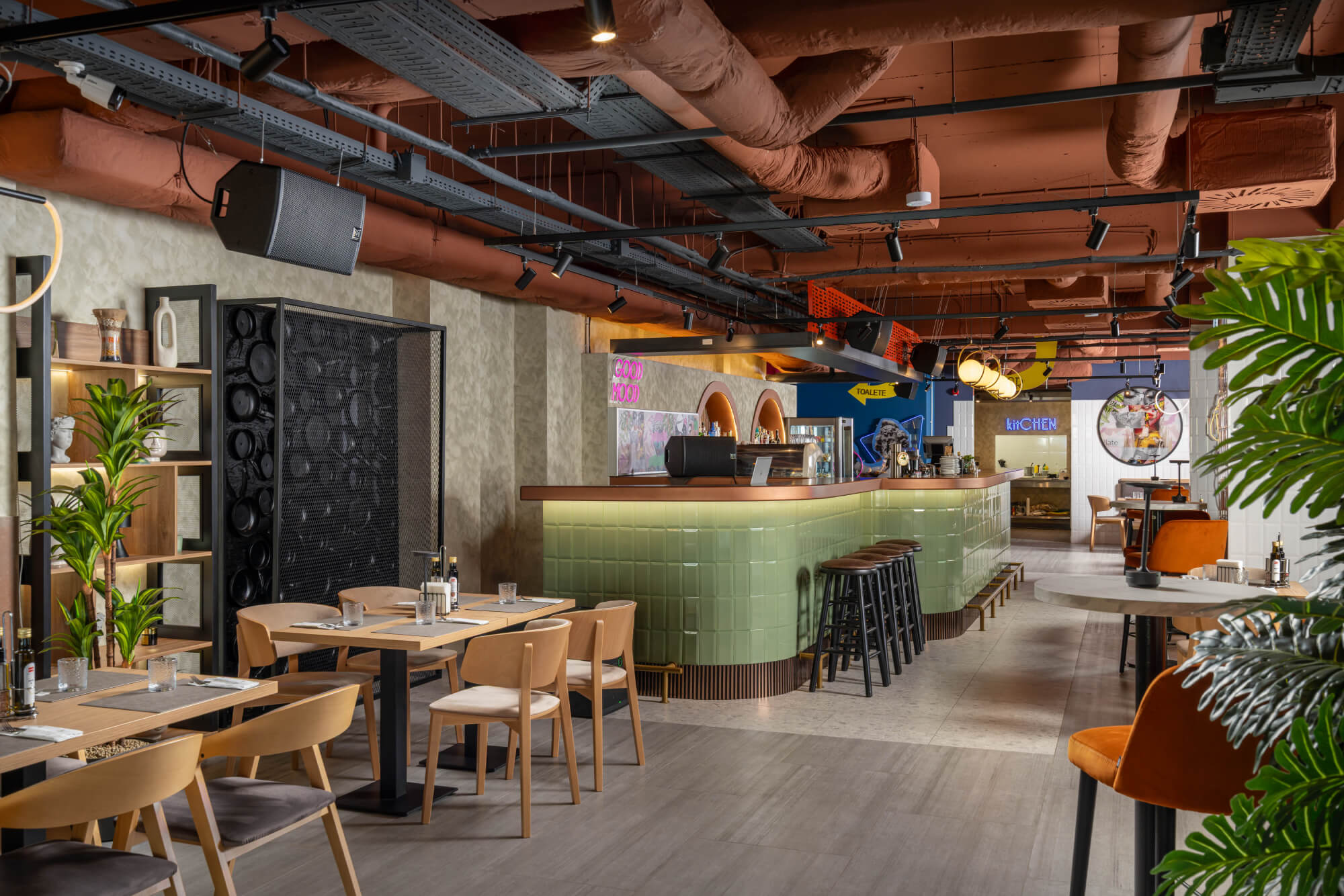 Nuova Plate Design Interior Tavan industrial